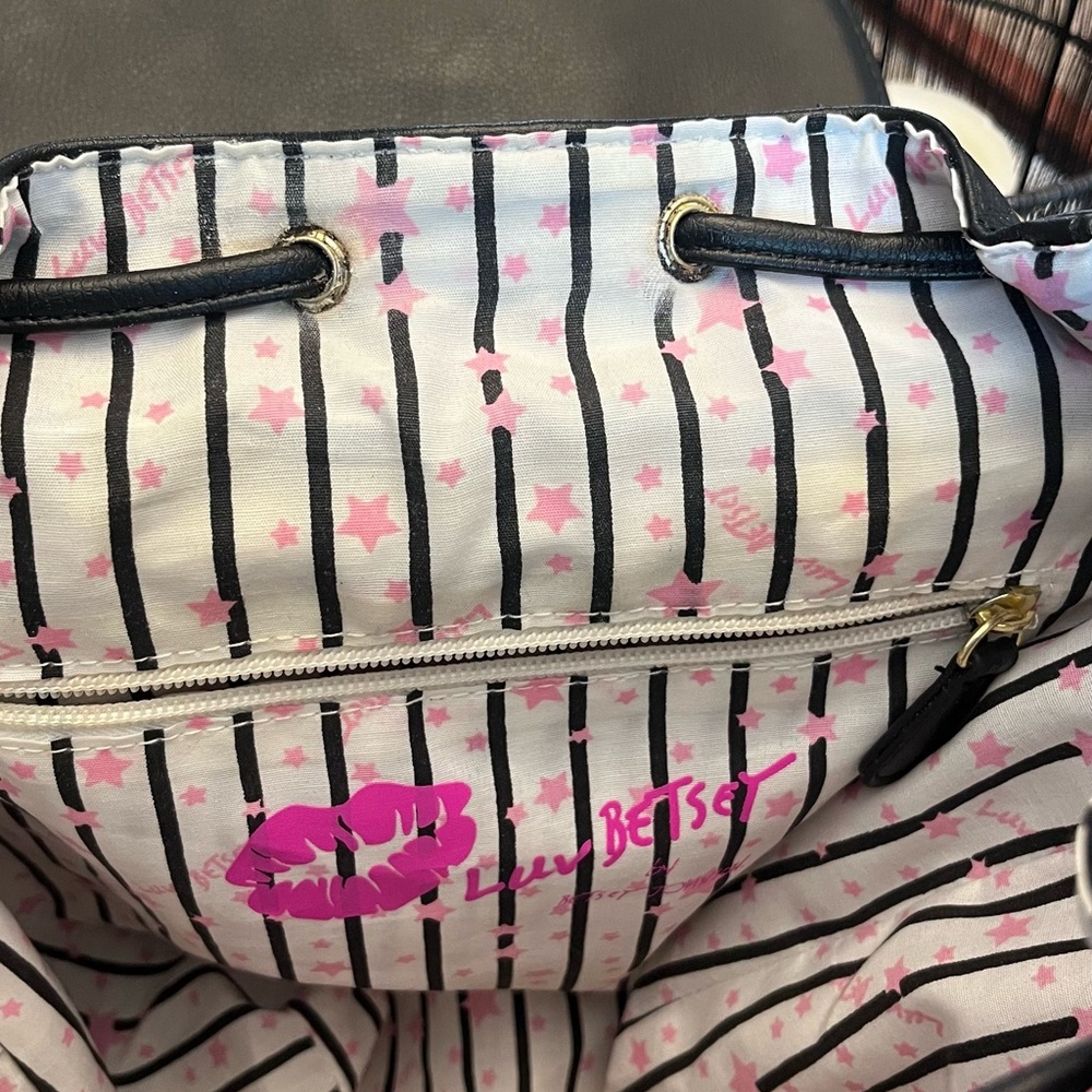 Betsey Johnson Quilted Cat Face Backpack Y2K Kawaii Coquette Glitter Rainbow Bag - Picture 15 of 16